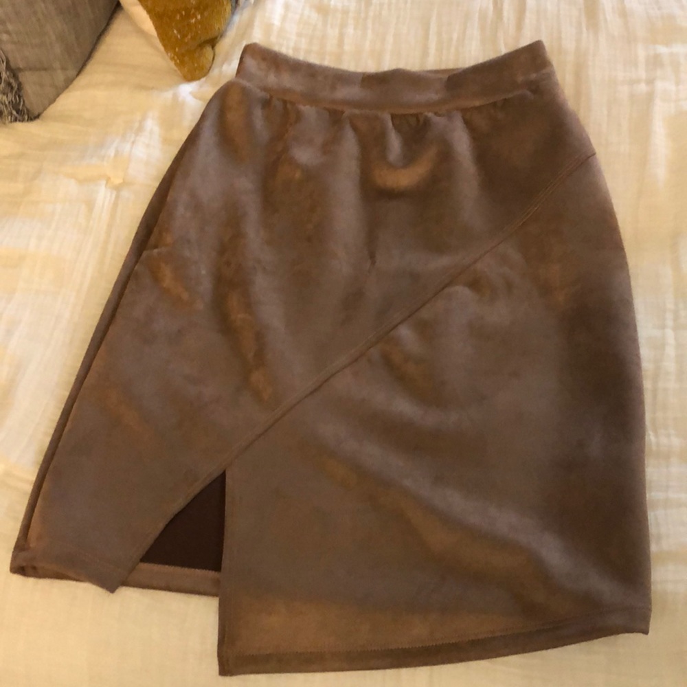 Peyton Jensen skirt from Evereve